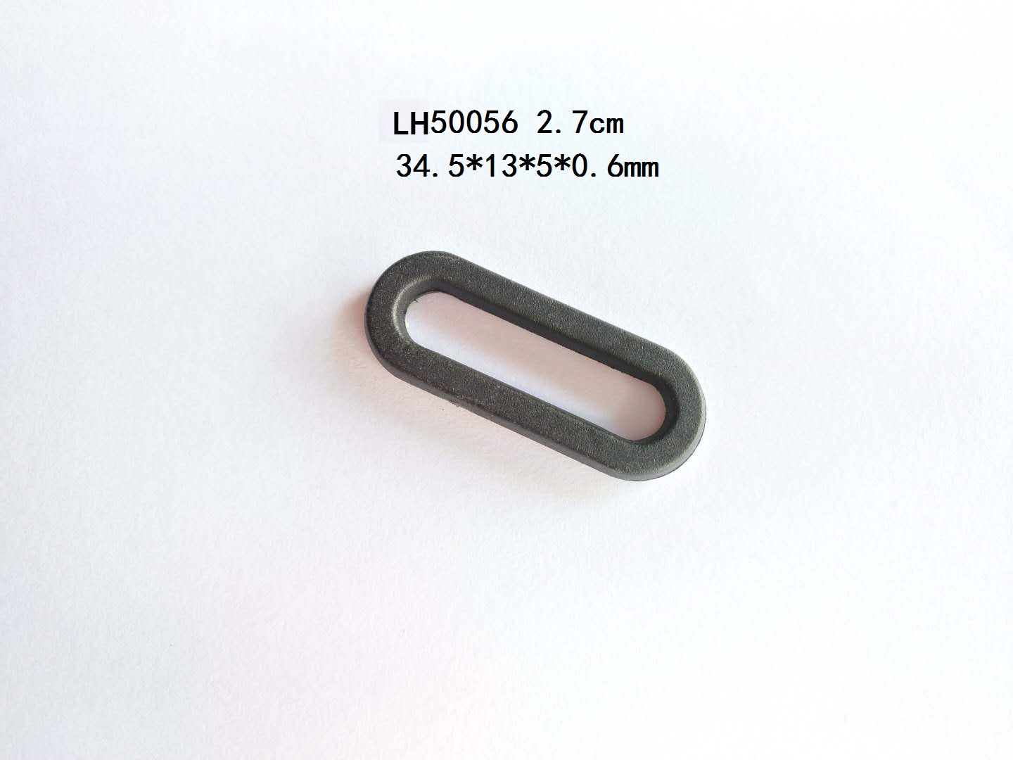 LH50056  2.7cm 方扣