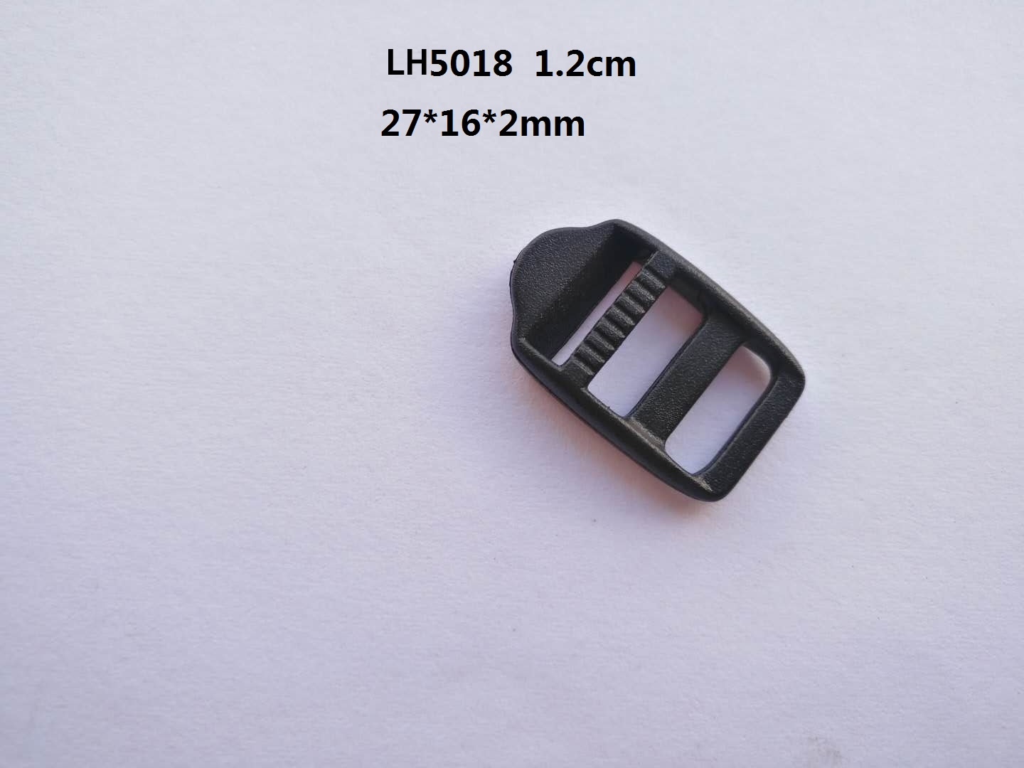 LH5018  1.2cm 目字扣